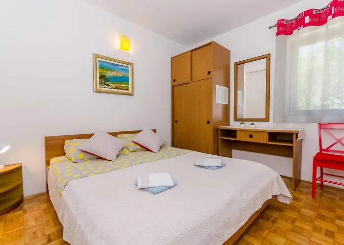 Apartamento Pharos