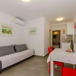 Pharos Apartament