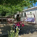 Apartament Pharos *