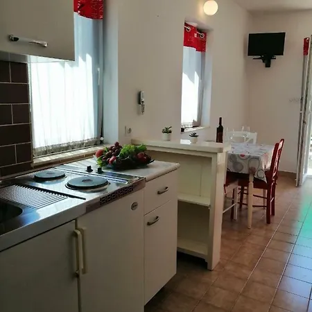 Pharos * ستاري غراد