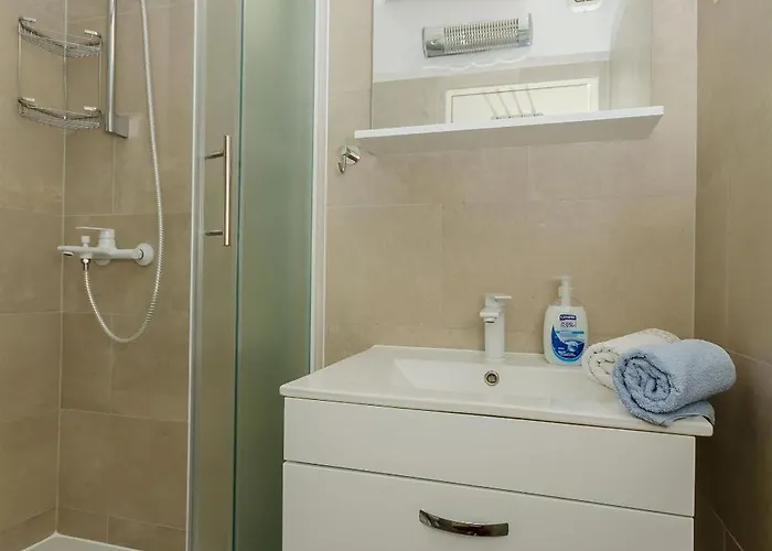 アパート Pharos スタリー・グラード