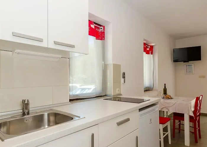 アパート Pharos スタリー・グラード