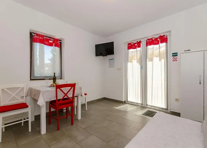 Pharos スタリー・グラード