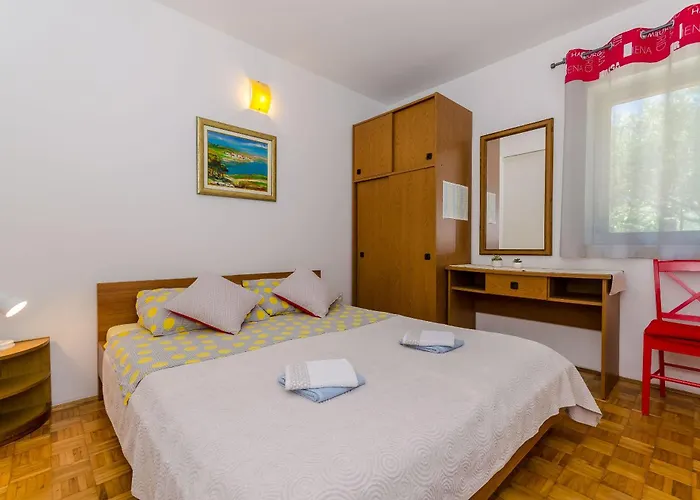 アパート Pharos スタリー・グラード